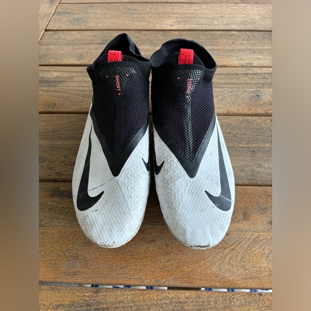 Nike Phantom Vision 2 men’s Elite FG soccer cleats Size 12 white dynamic fit